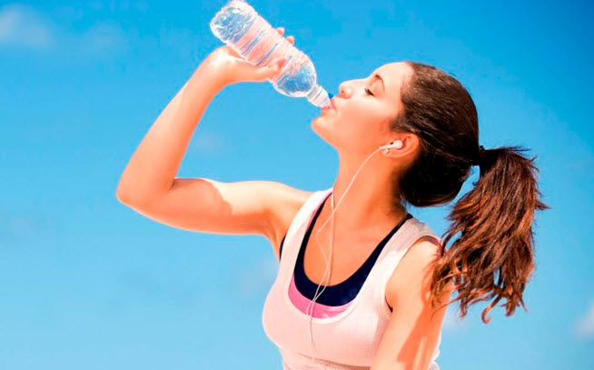 Mùa hè uống nước đá có ảnh hưởng gì đến sức khỏe không? 1